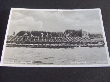 Vervaardigen van de Kraagstukken Zuiderzeewerken Harderwijk